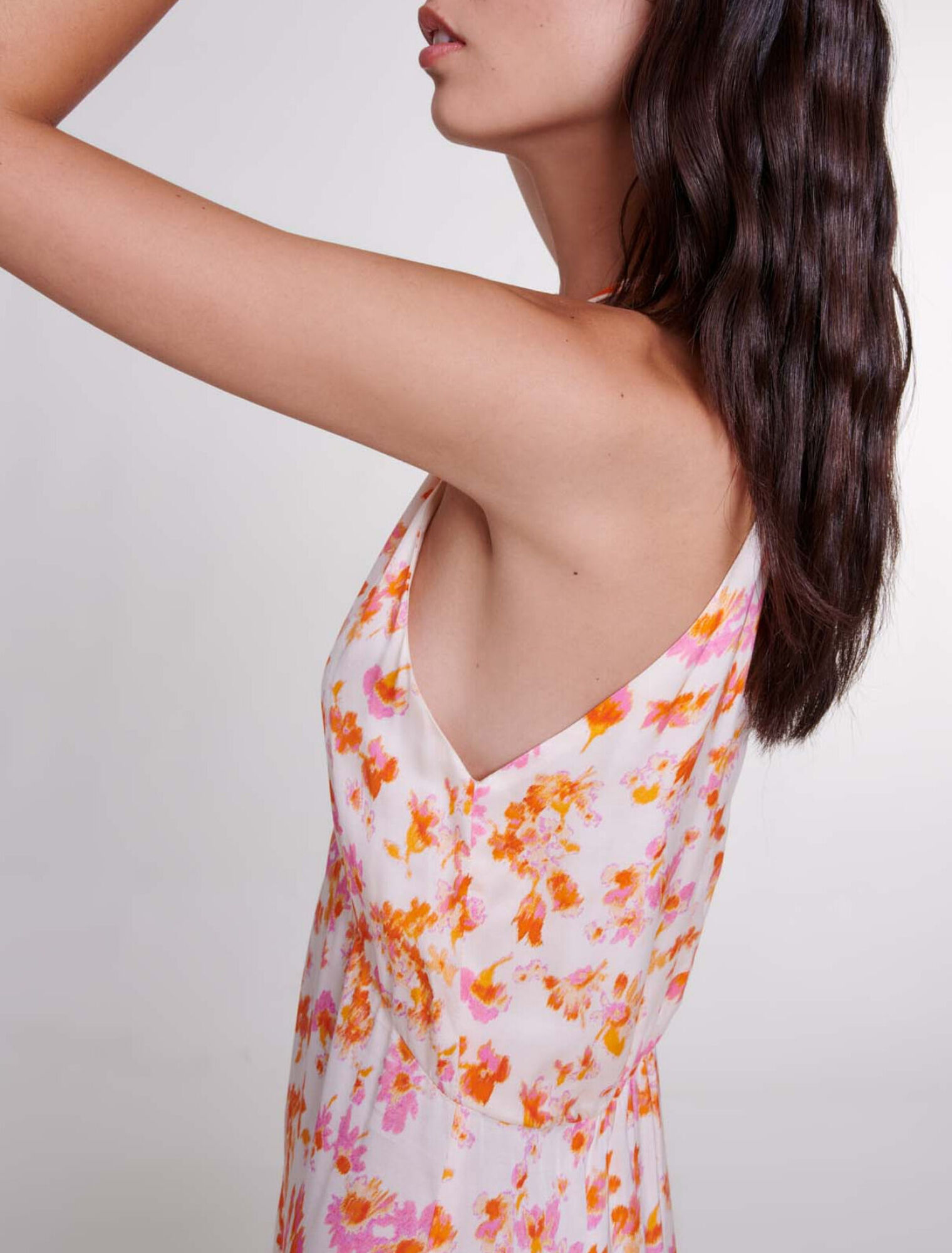 Robe longue fleurie et satin&eacute;e