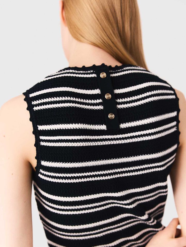 Robe courte en crochet