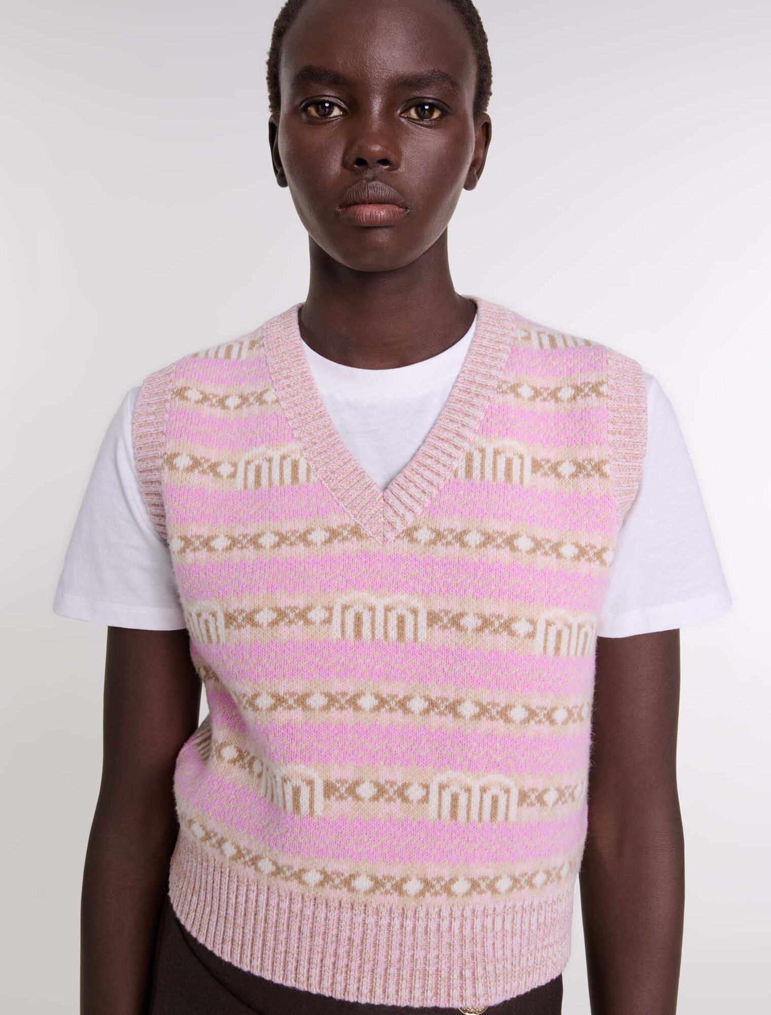Pull jacquard sans manche