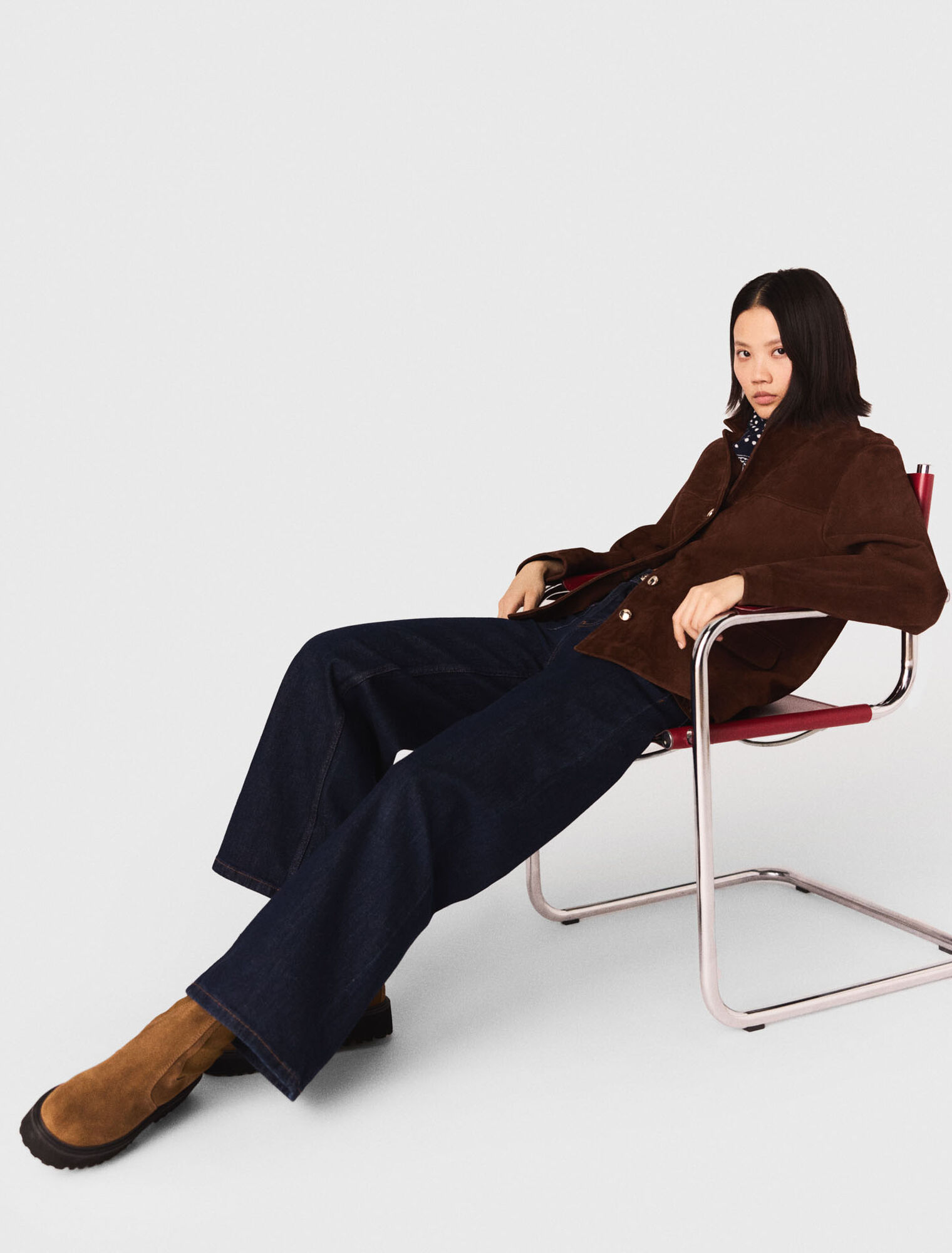 Jean large avec poches plaqu&eacute;es