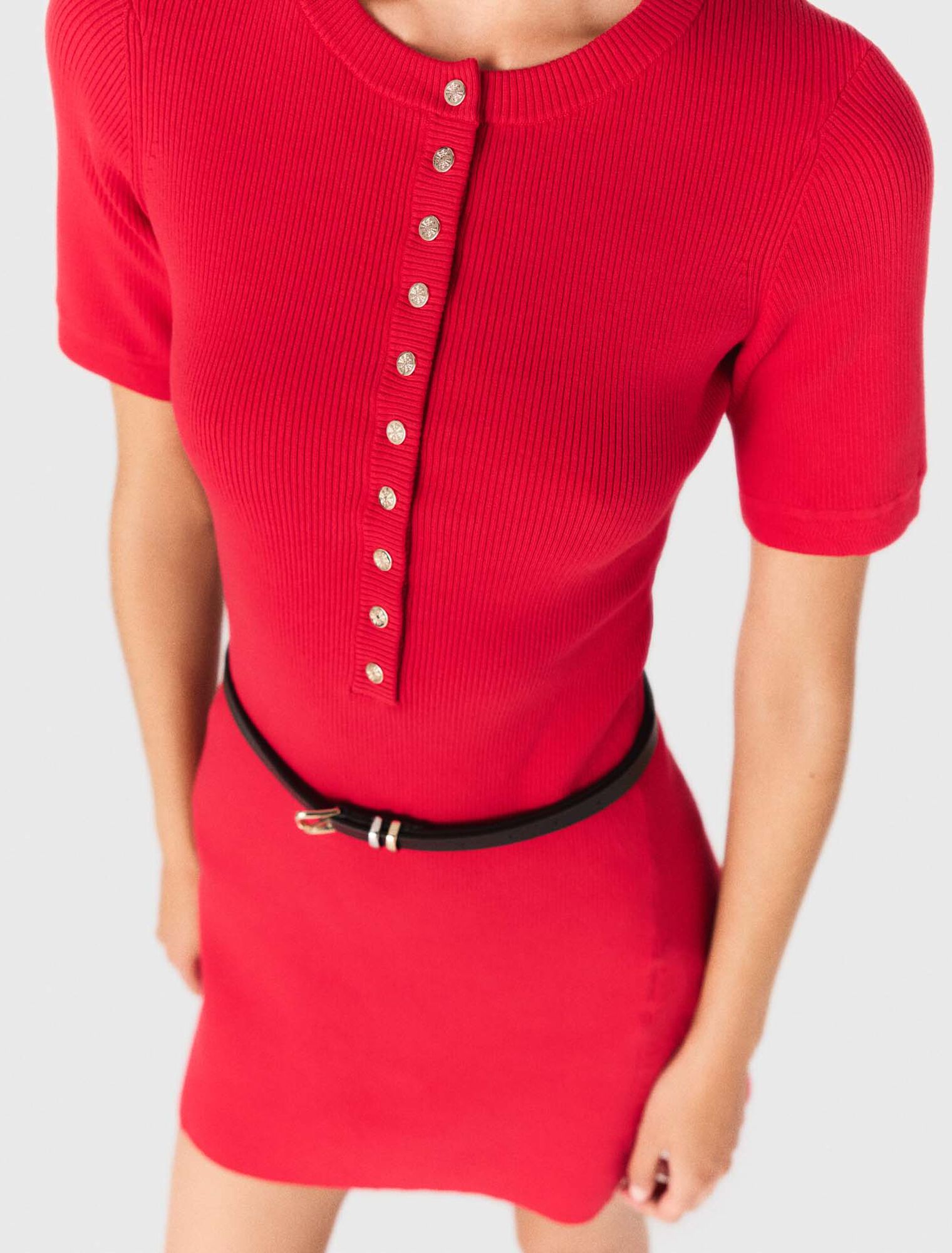 Robe courte en maille cotelée