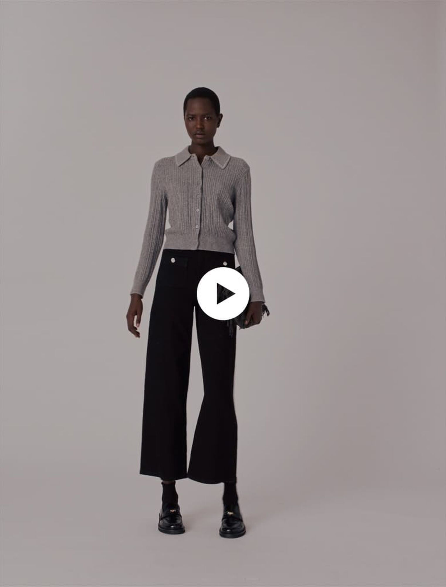 Jean droit avec poches plaqu&eacute;es