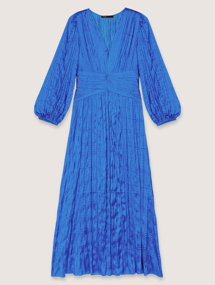 Robe longue satinée plissée