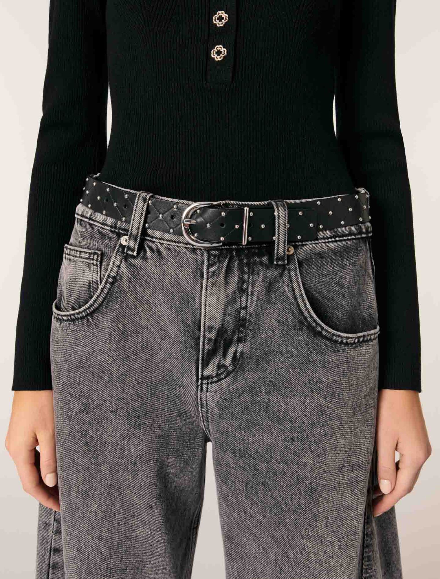 Pull décolleté en maille côtelée
