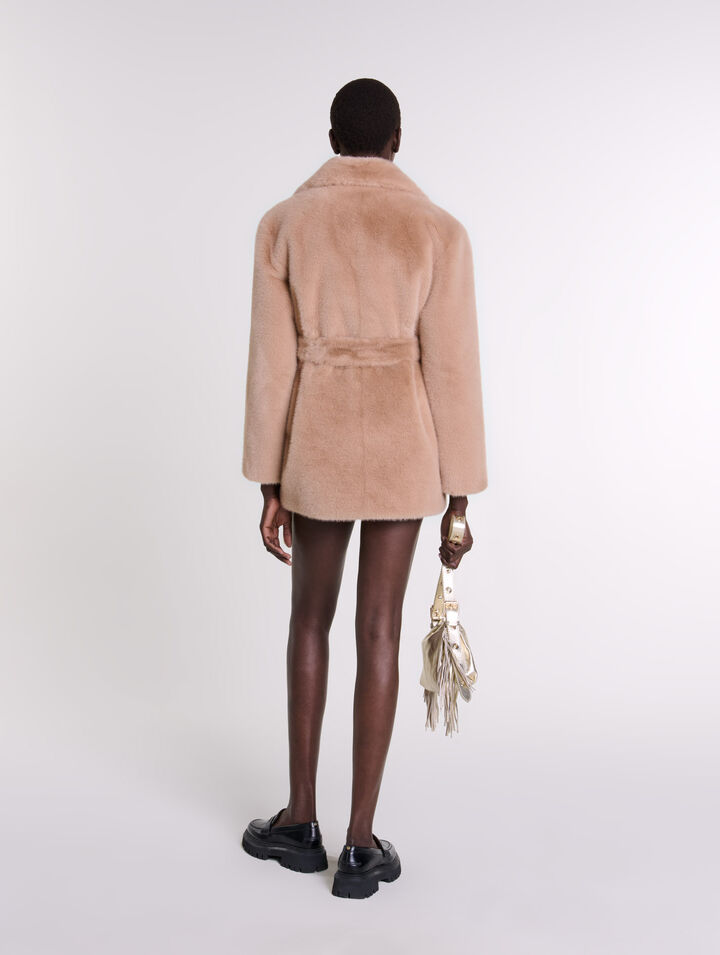 Manteau en fausse fourrure