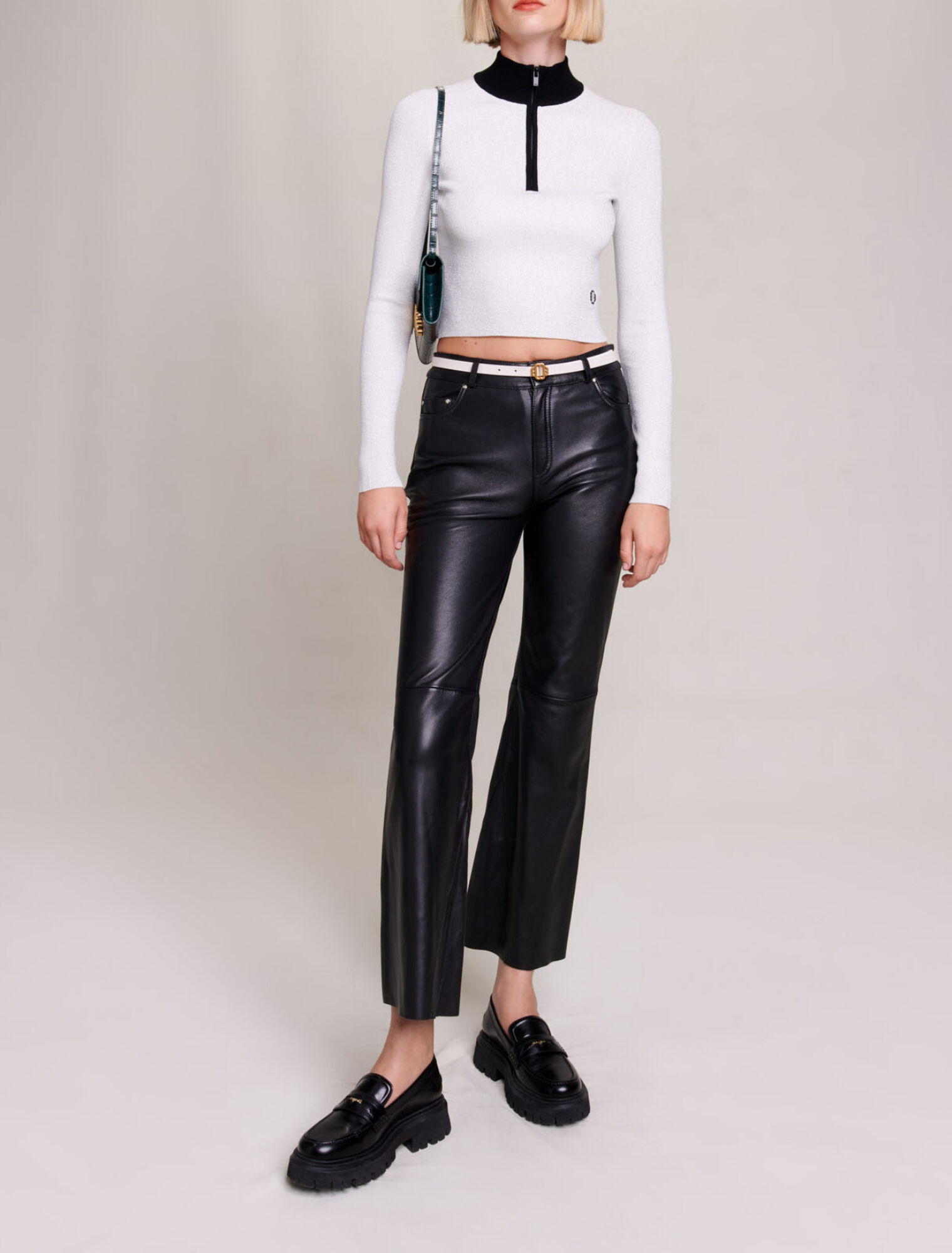 Pull court en maille fantaisie