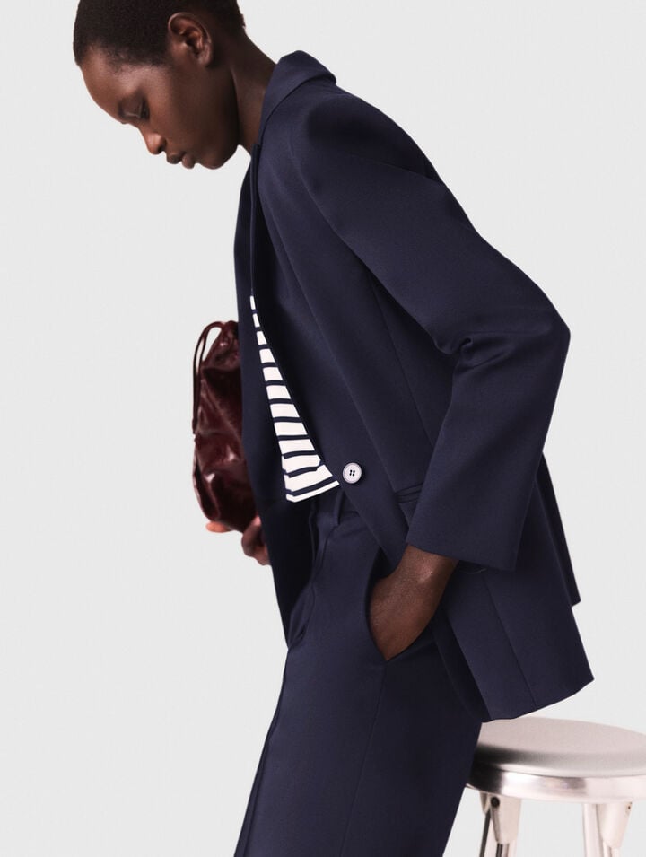 Veste tailleur avec dos plissé