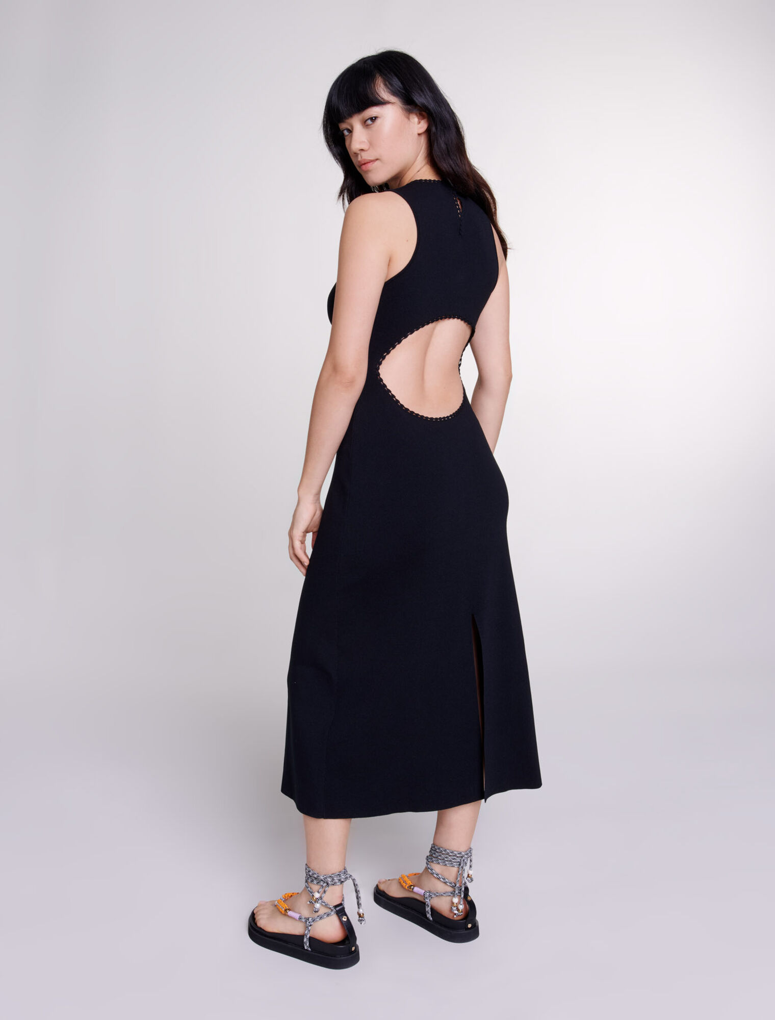 Robe longue en maille à découpes