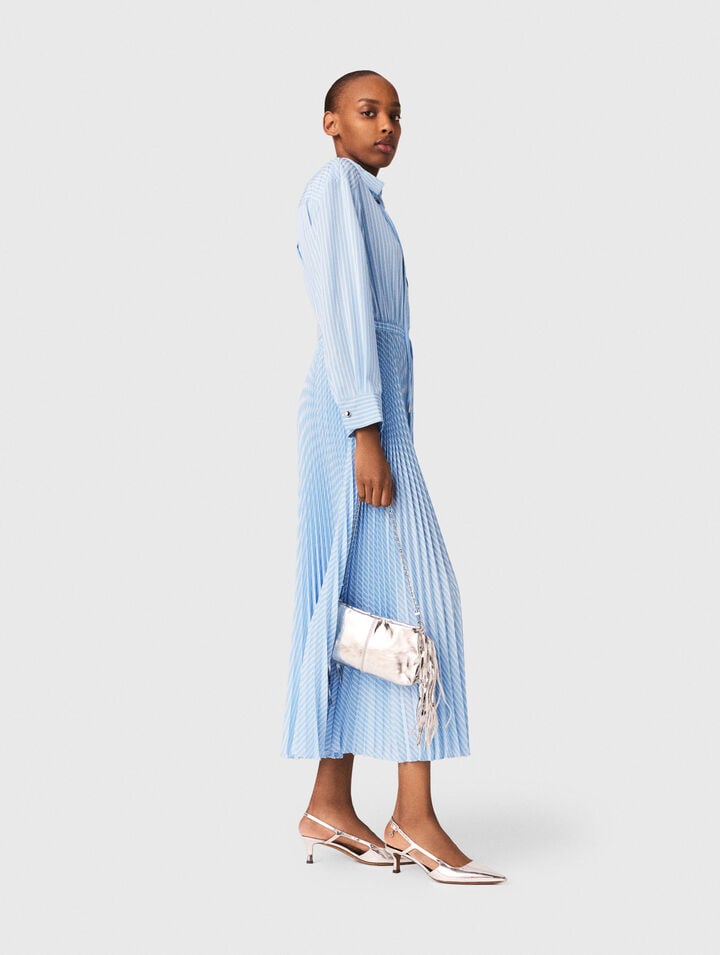 Robe longue pliss&eacute;e &agrave; &oelig;illets