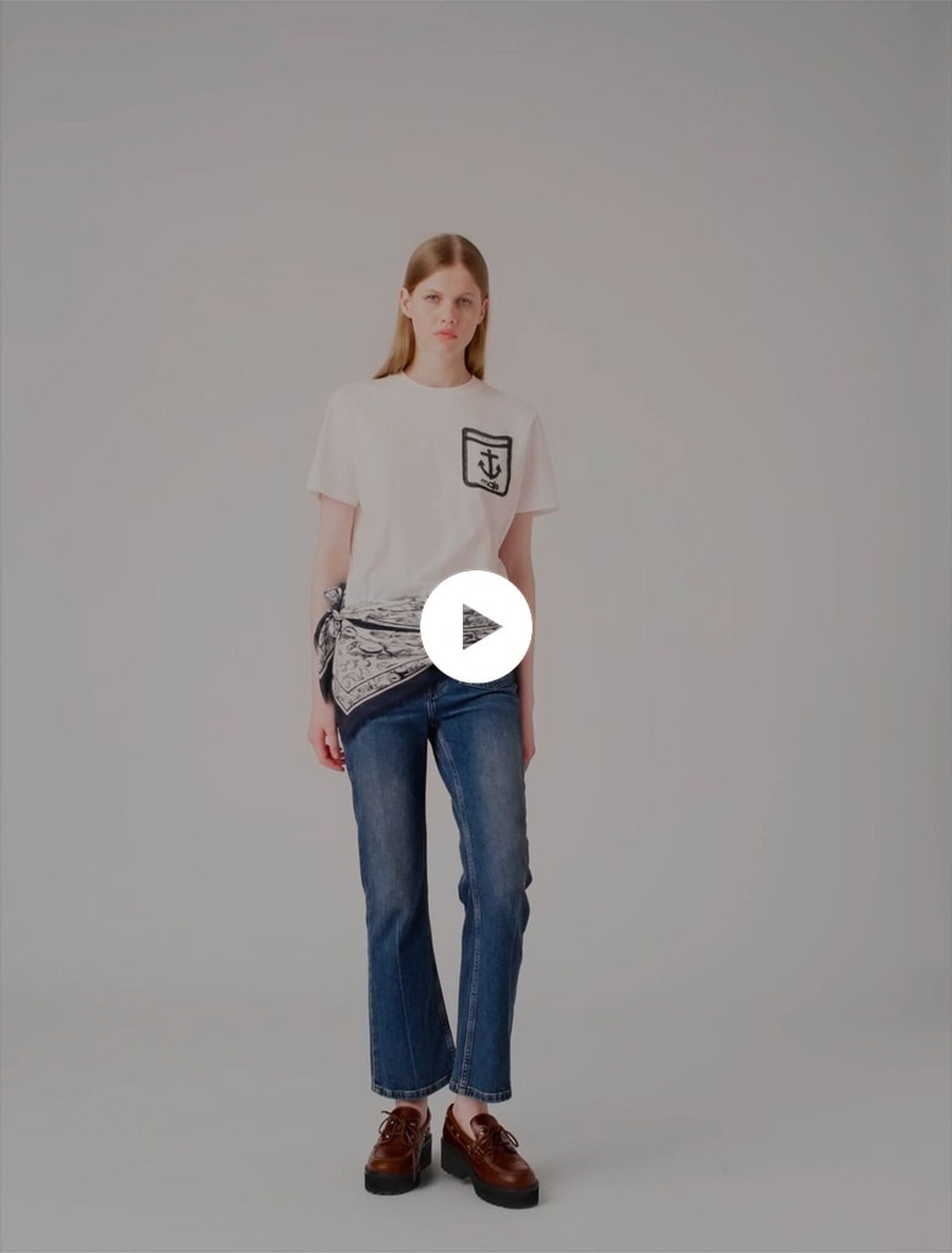 Tee-shirt avec poche brodée