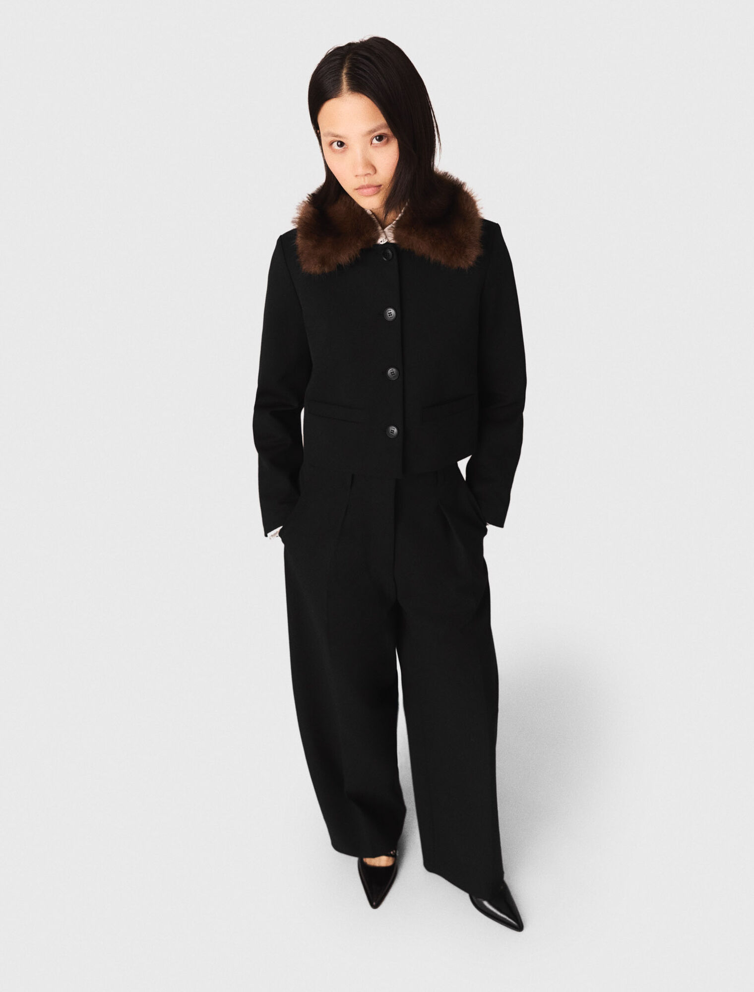 Veste courte à col amovible