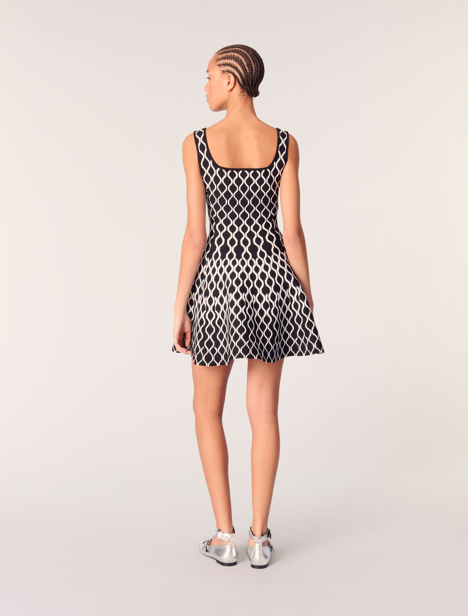 Robe courte en maille à motif