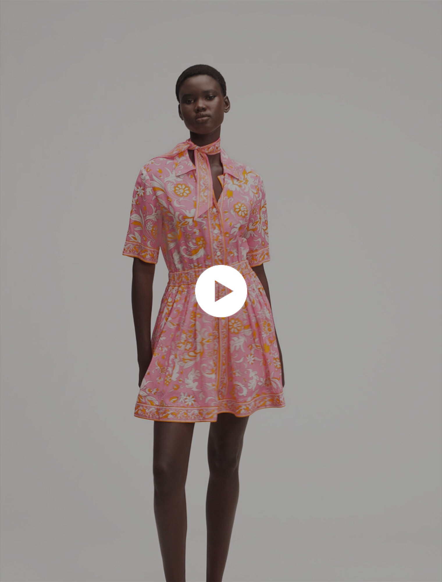 Robe courte fluide imprimée