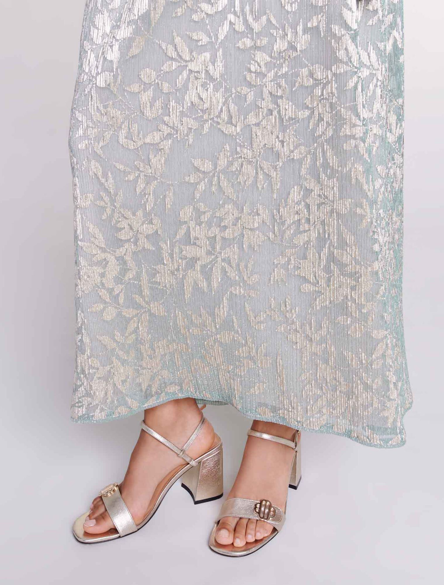 Robe longue à cape