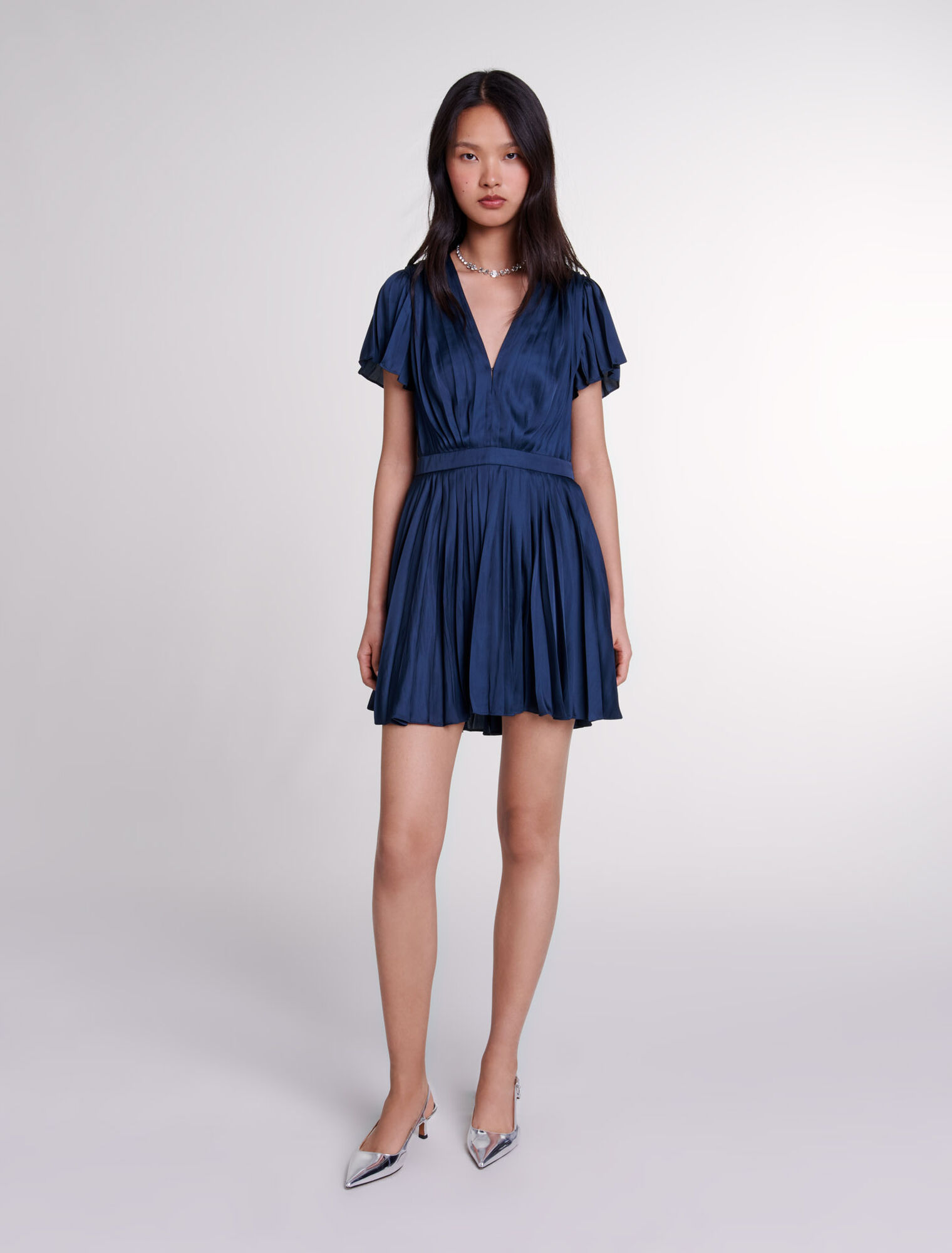 Robe courte plissée