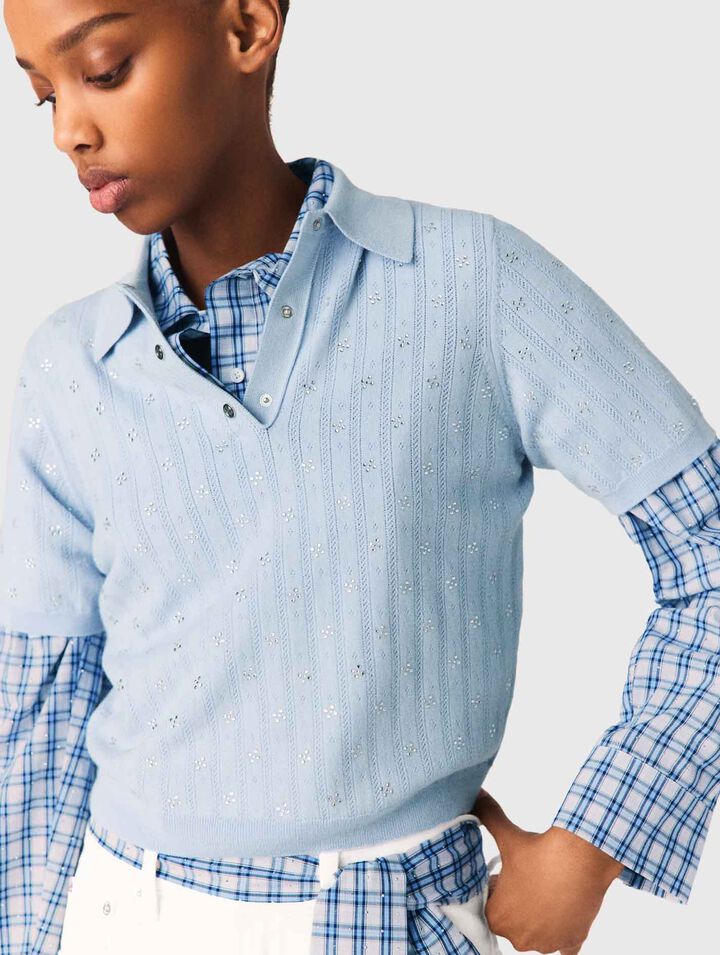 Pull court strass&eacute; sur le devant