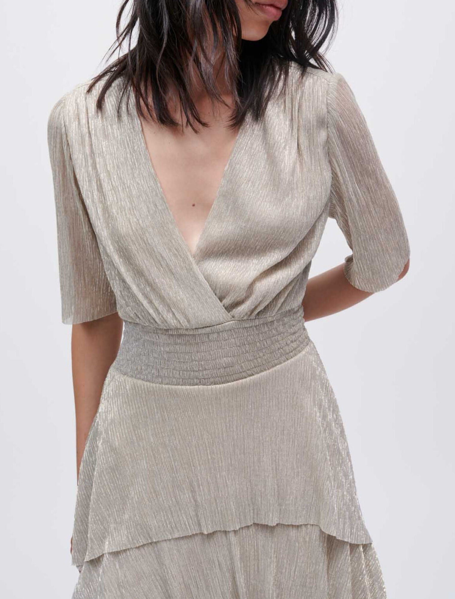 Robe entièrement lamée à volants
