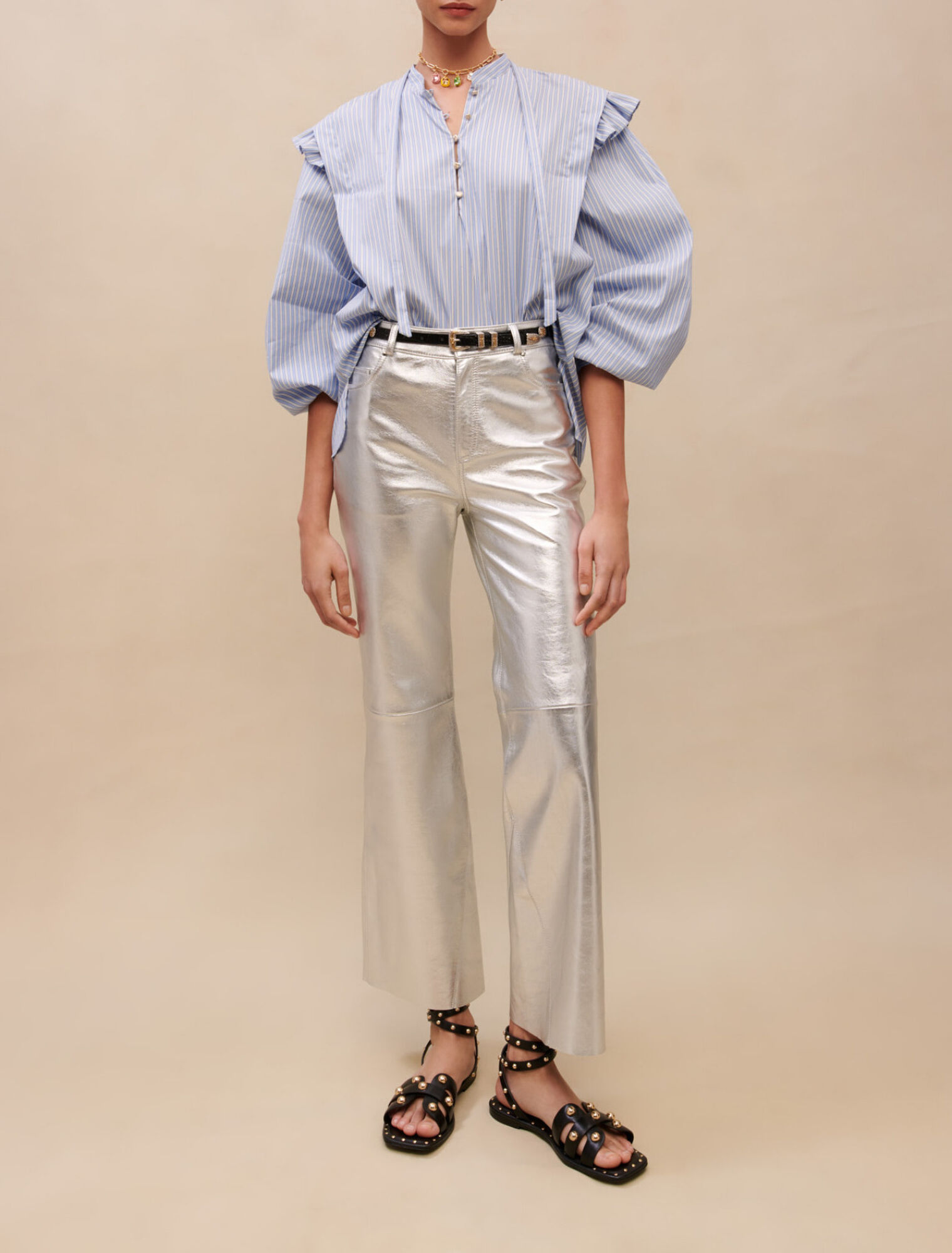 Blouse bleue à rayures