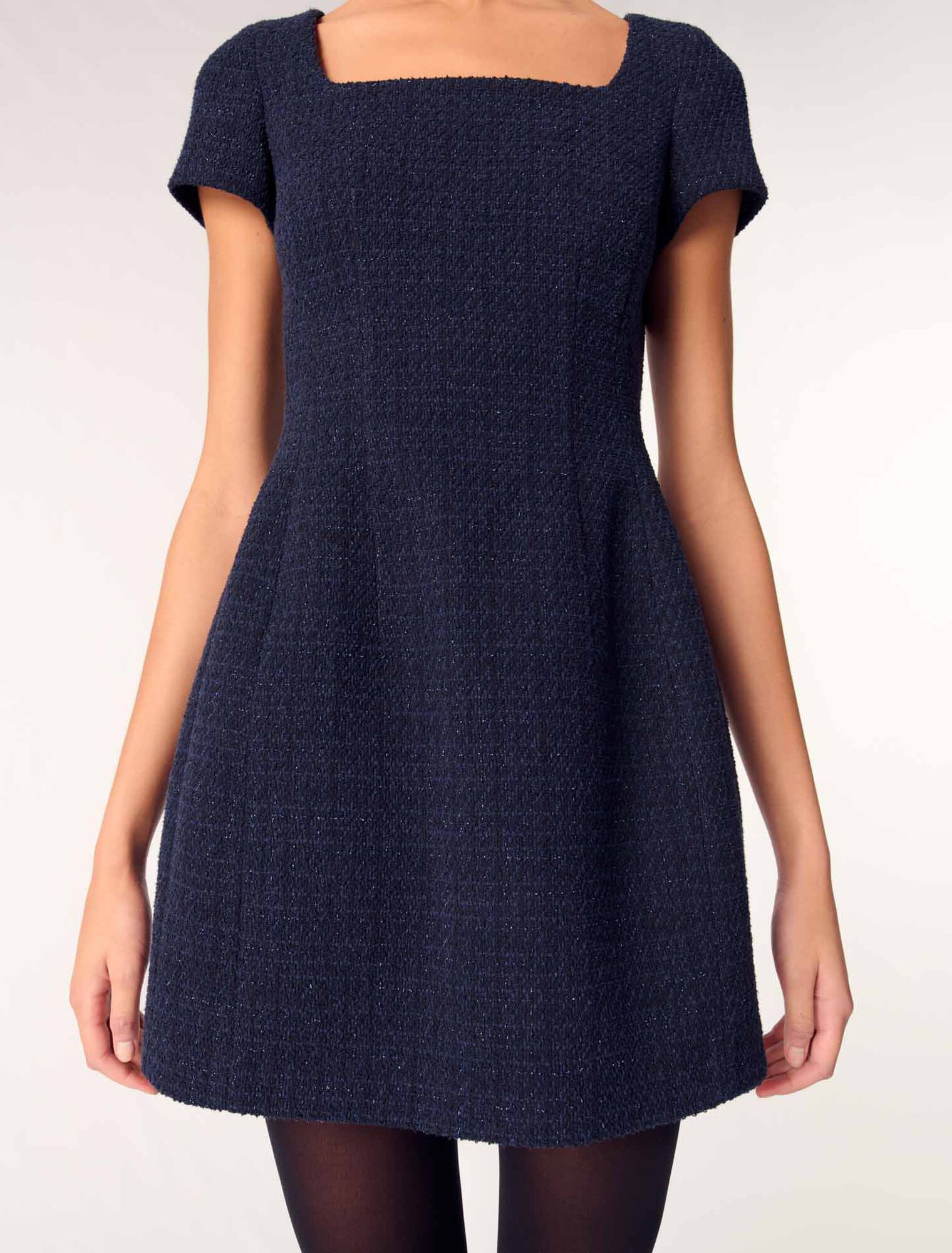 Robe courte en tweed