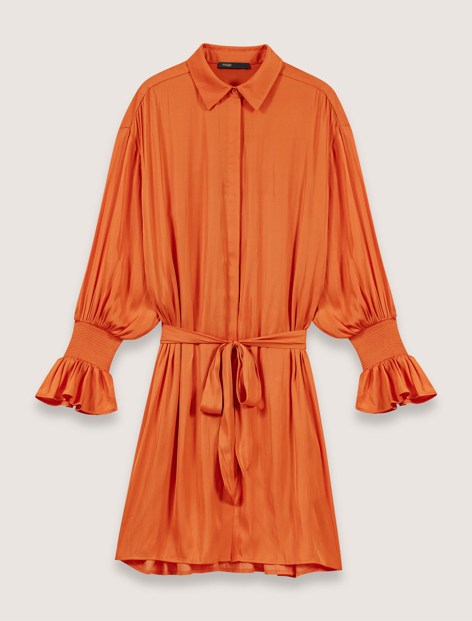 Robe courte satinée