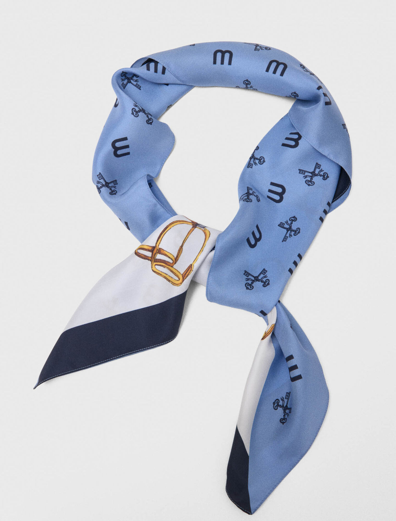 Foulard en soie &agrave; motifs &eacute;questres