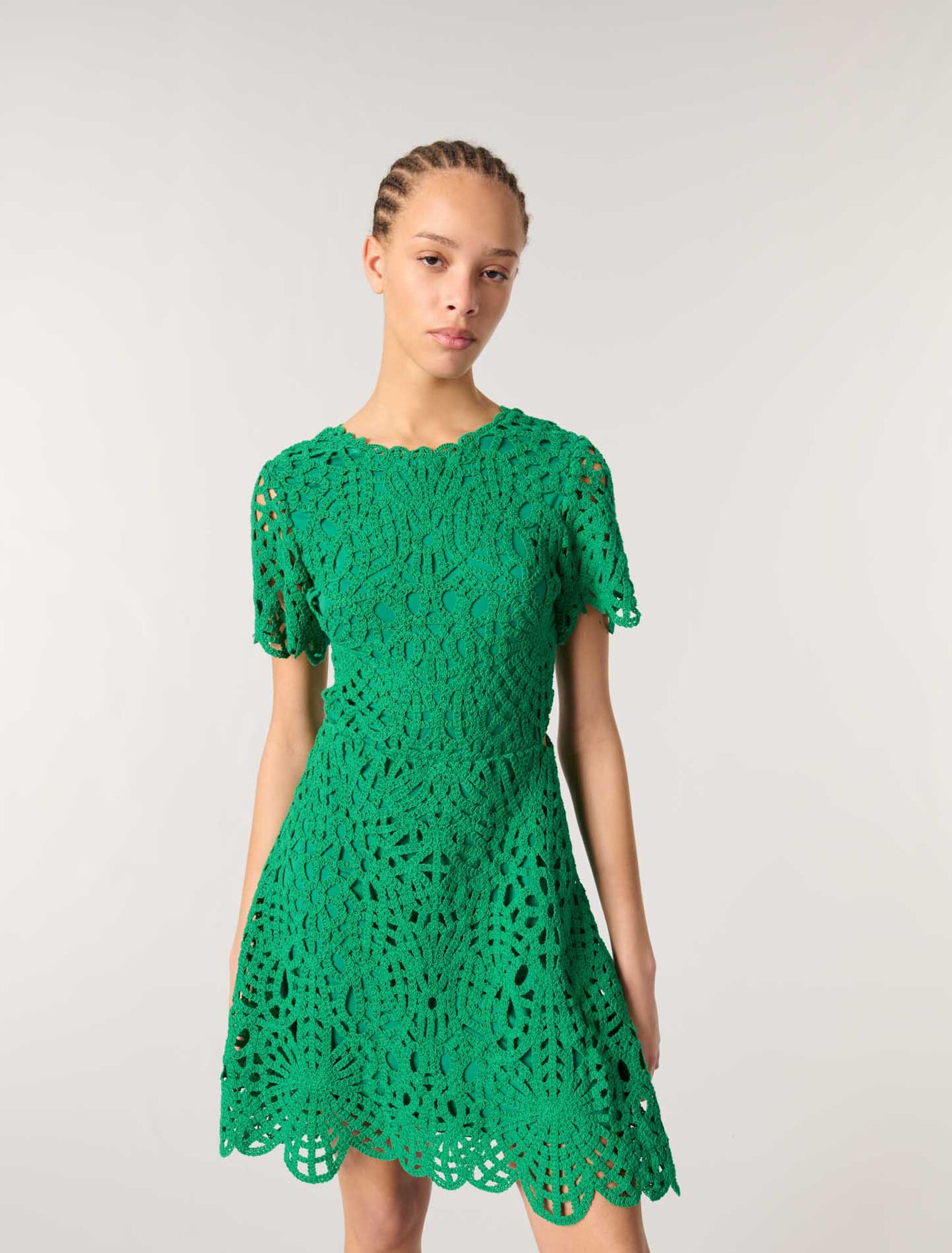 Robe courte en crochet