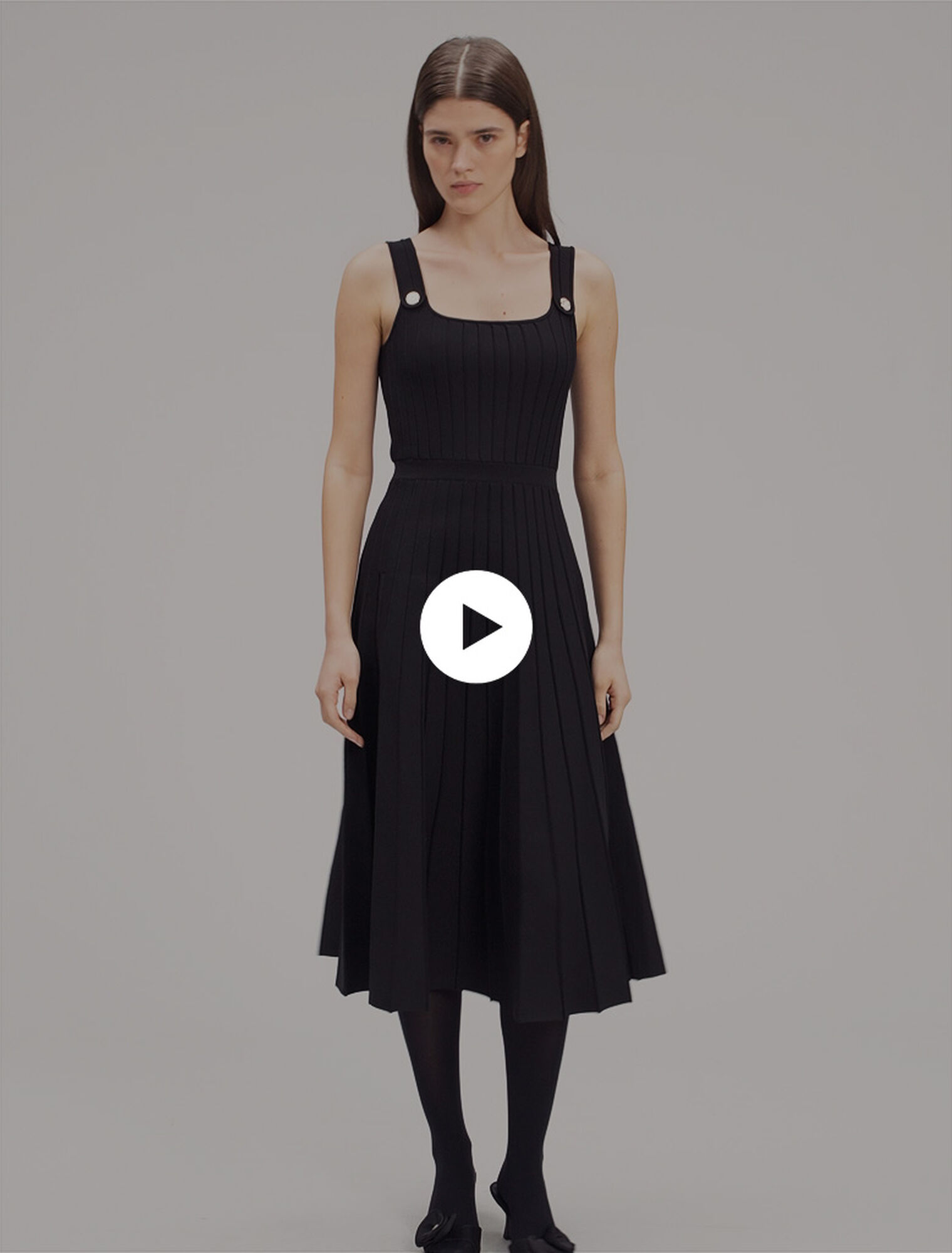 Robe midi en maille plissée