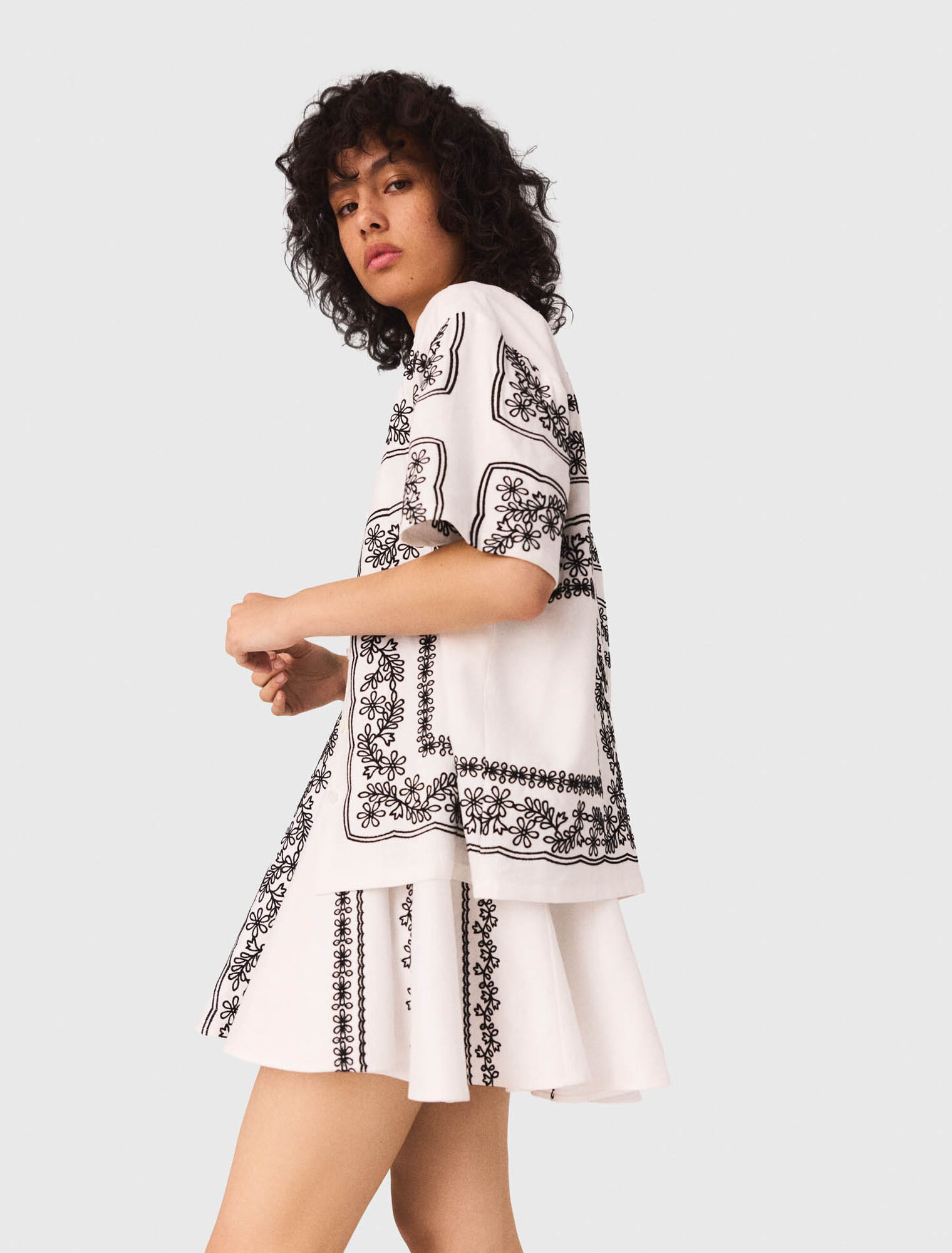 Chemise manches courtes brodée