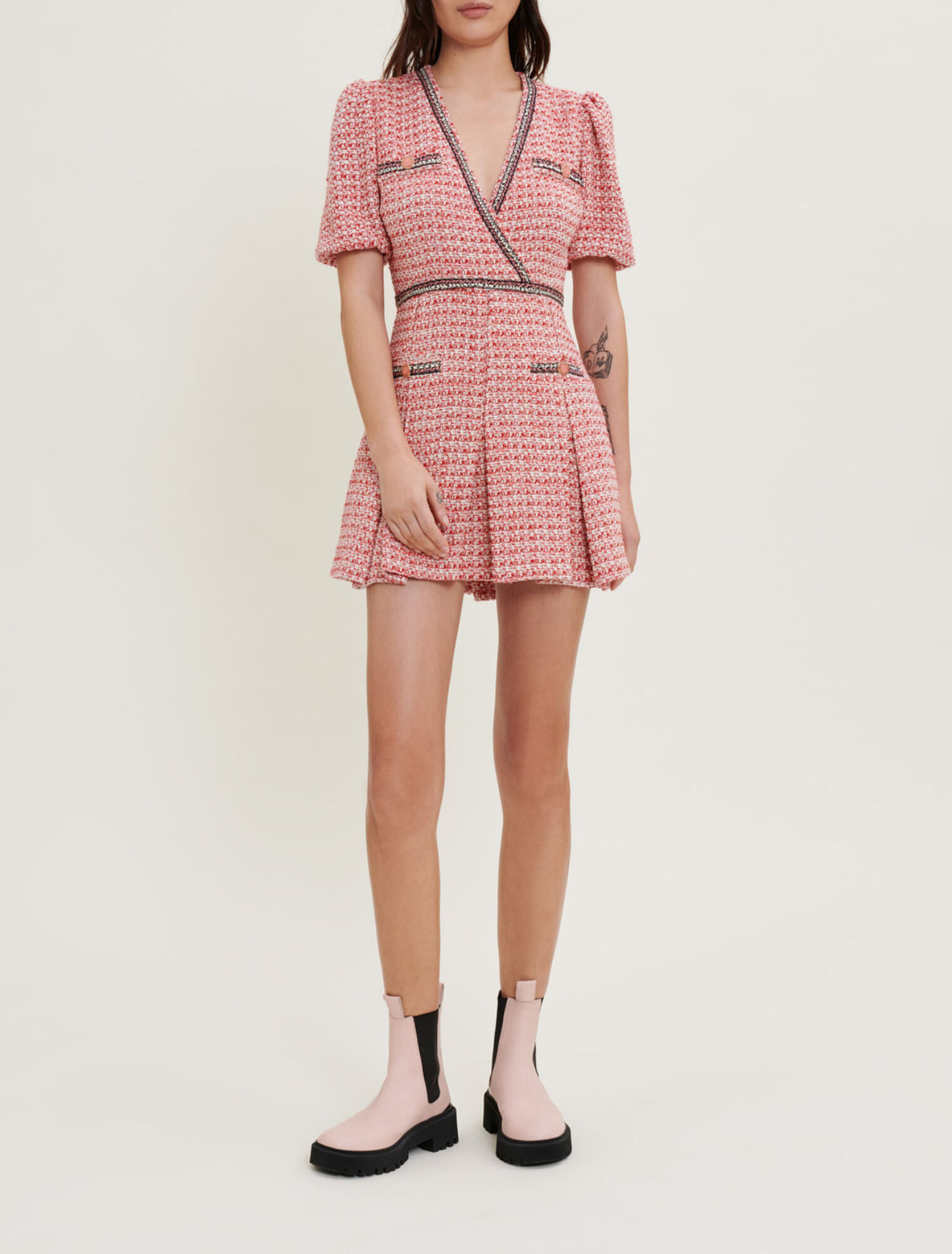 Robe en tweed à galons ethniques