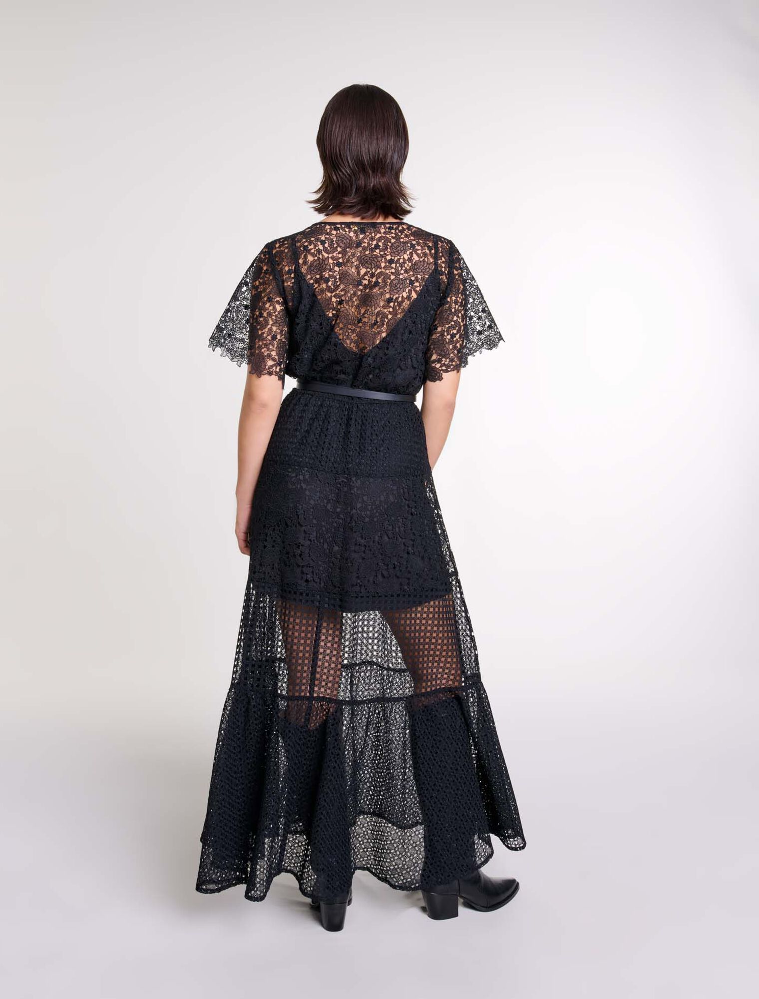 Robe longue en dentelle