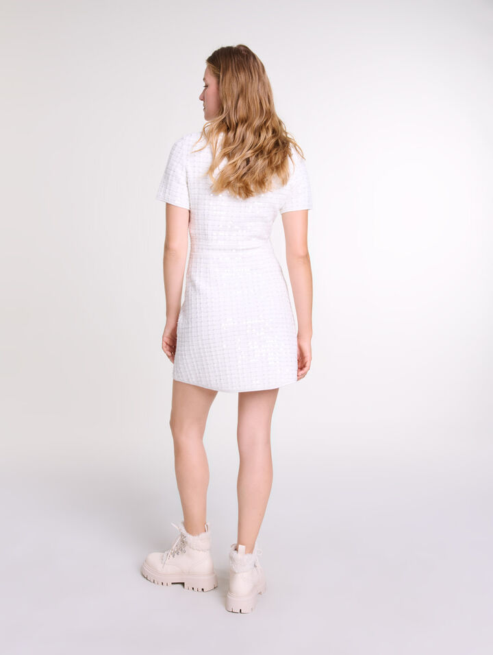Robe courte en maille à sequins