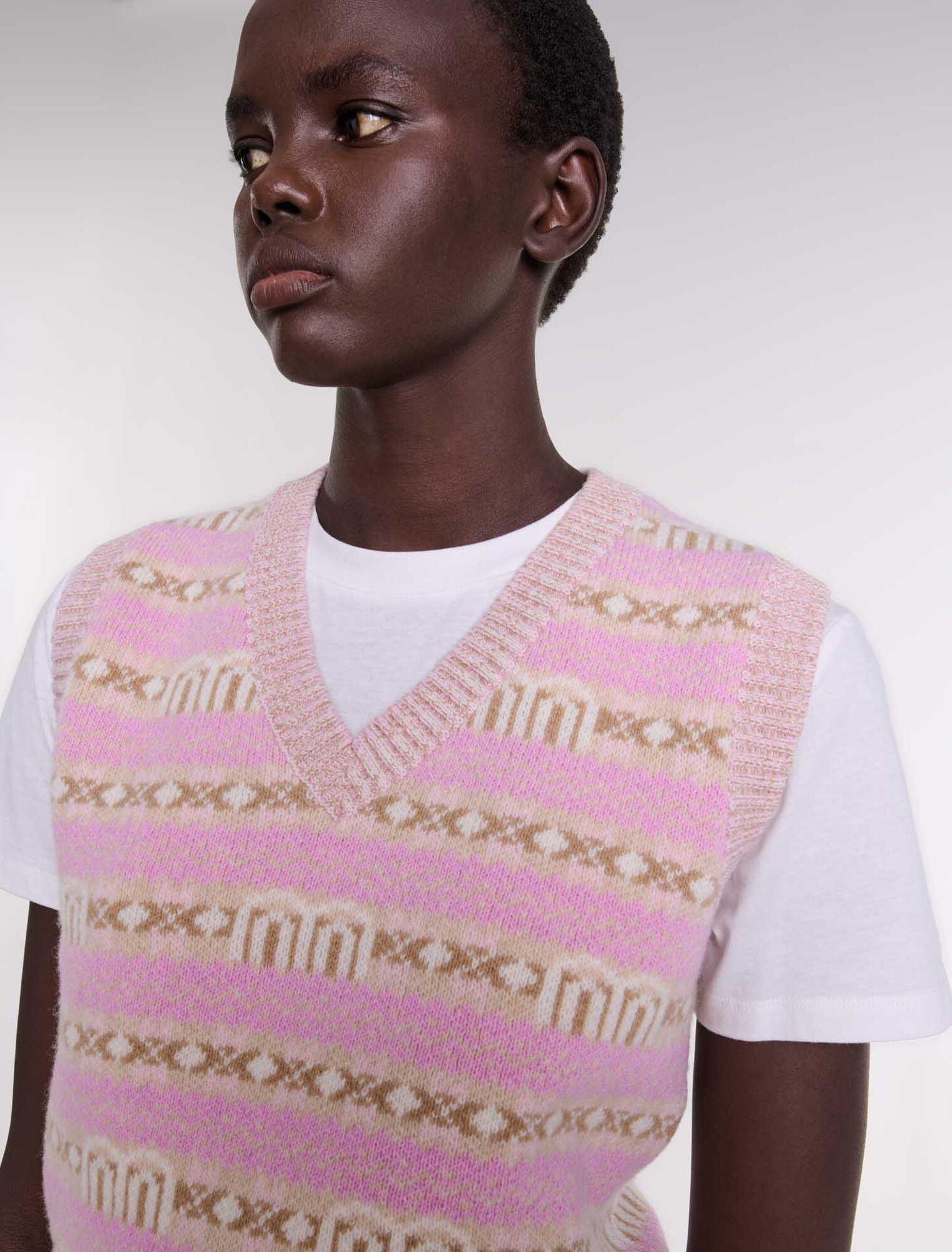 Pull jacquard sans manche