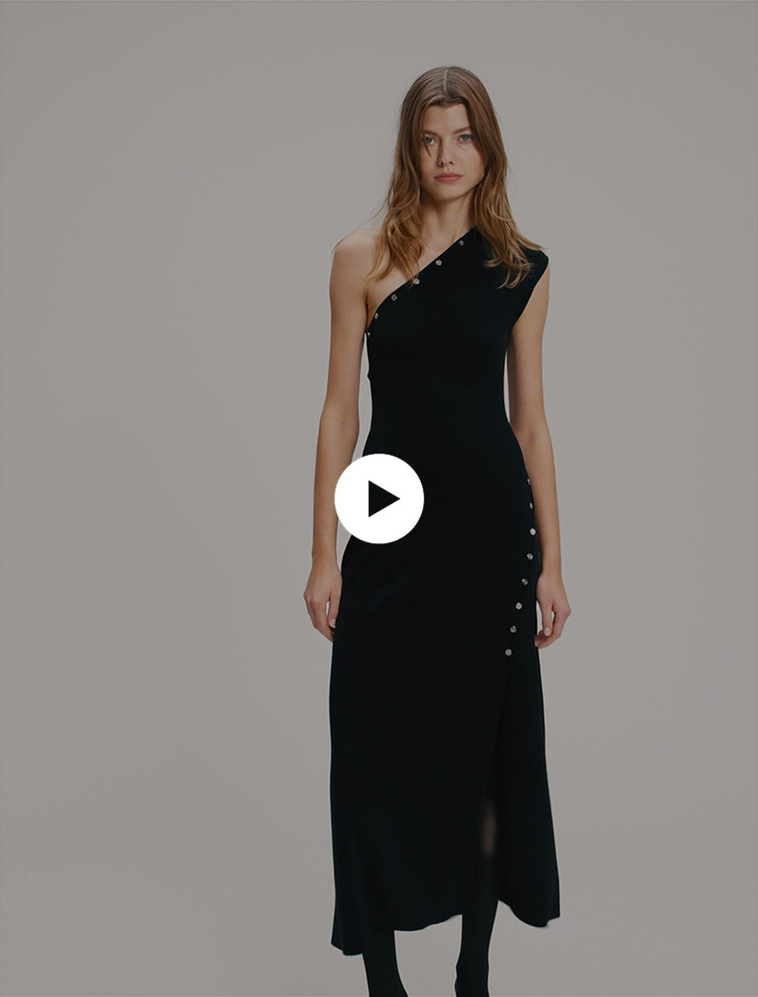 Robe longue en maille asymétrique