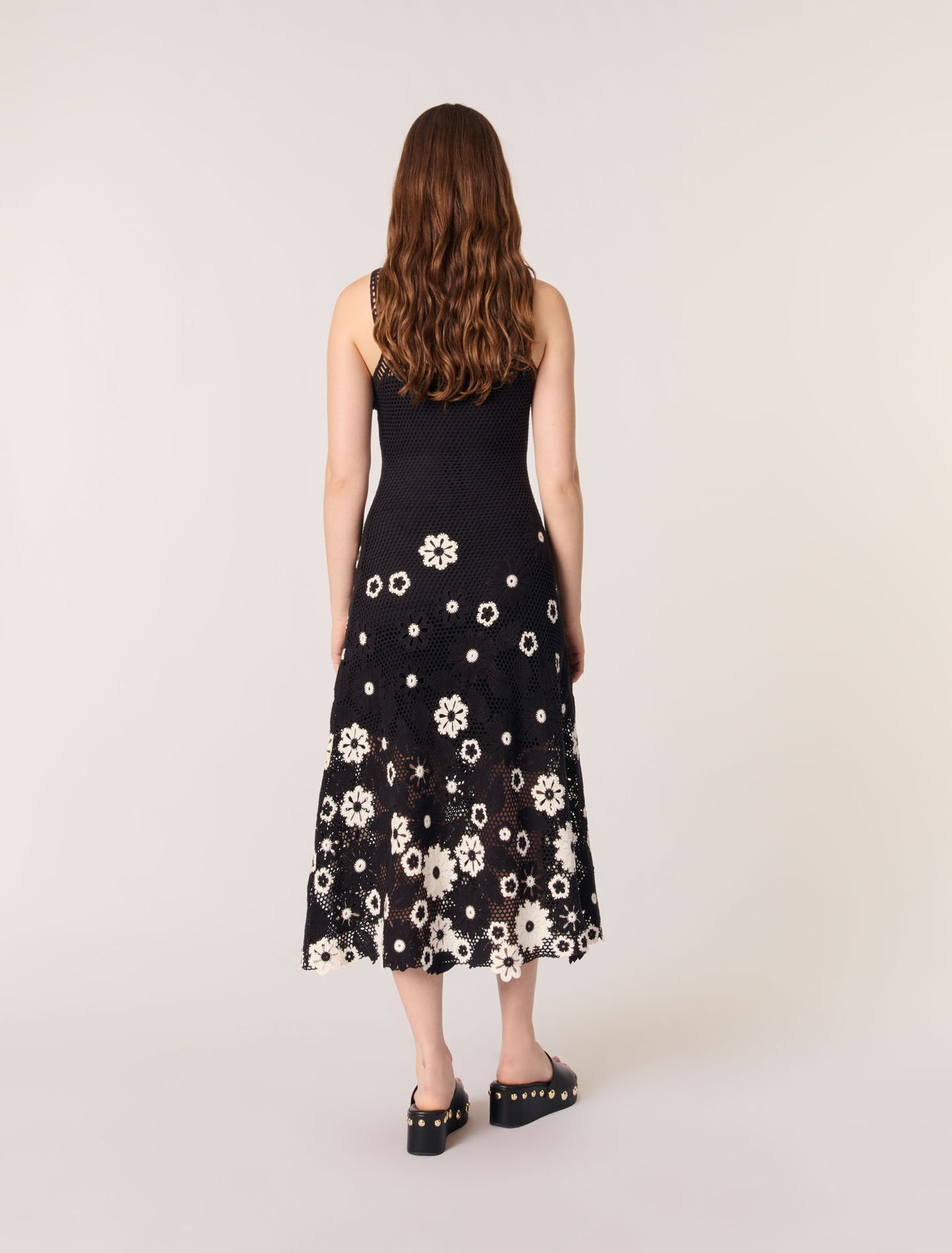 Robe longue en crochet floral