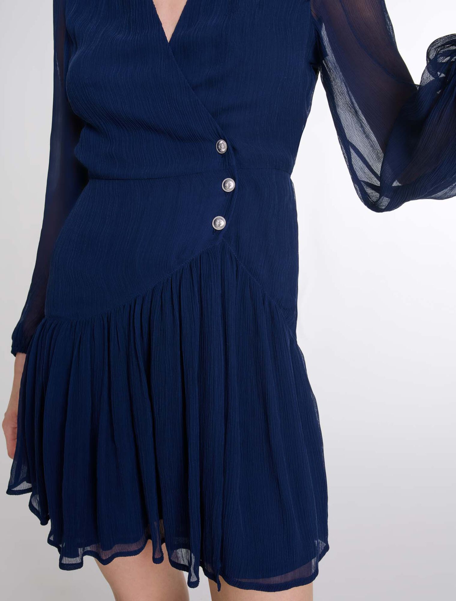 Robe courte volantée