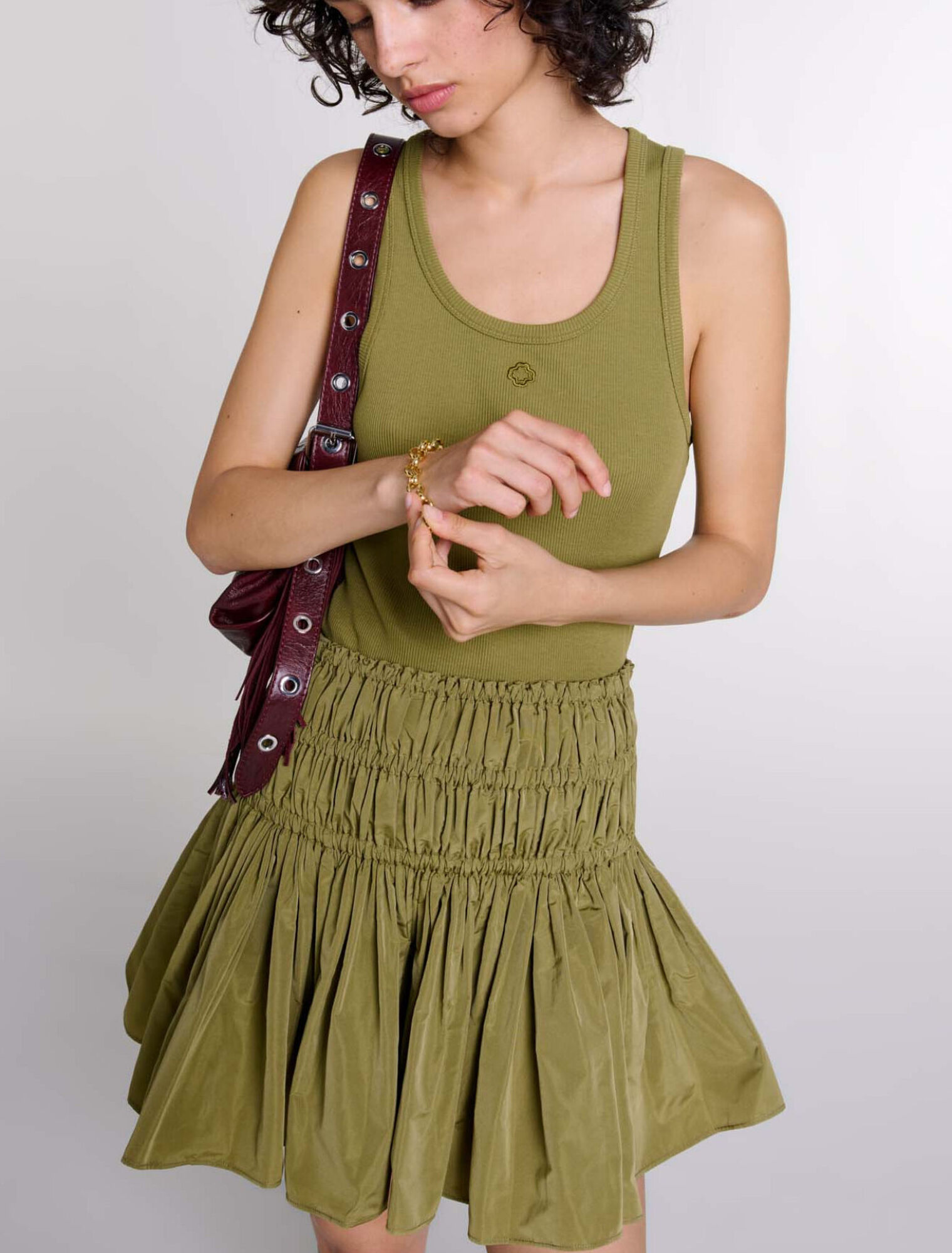 Mini-jupe courte en taffetas