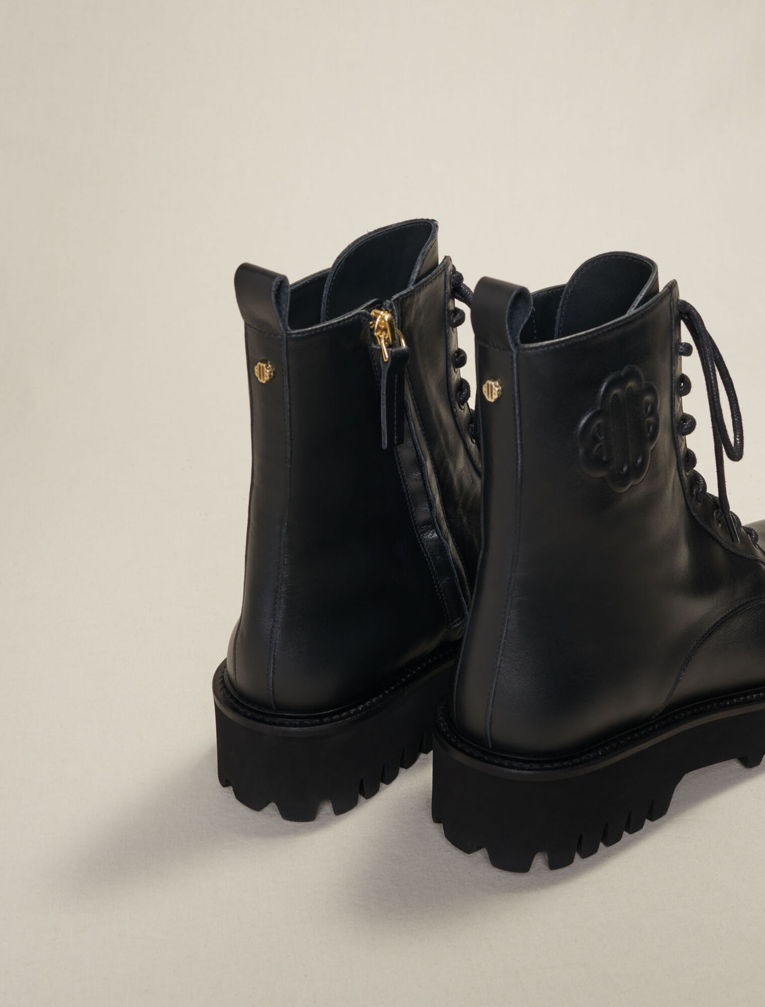 Boots à lacets en cuir noires
