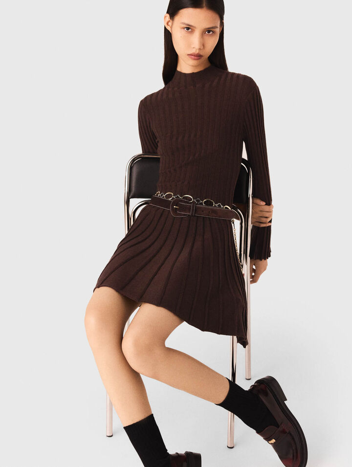 Robe courte patineuse à col montant