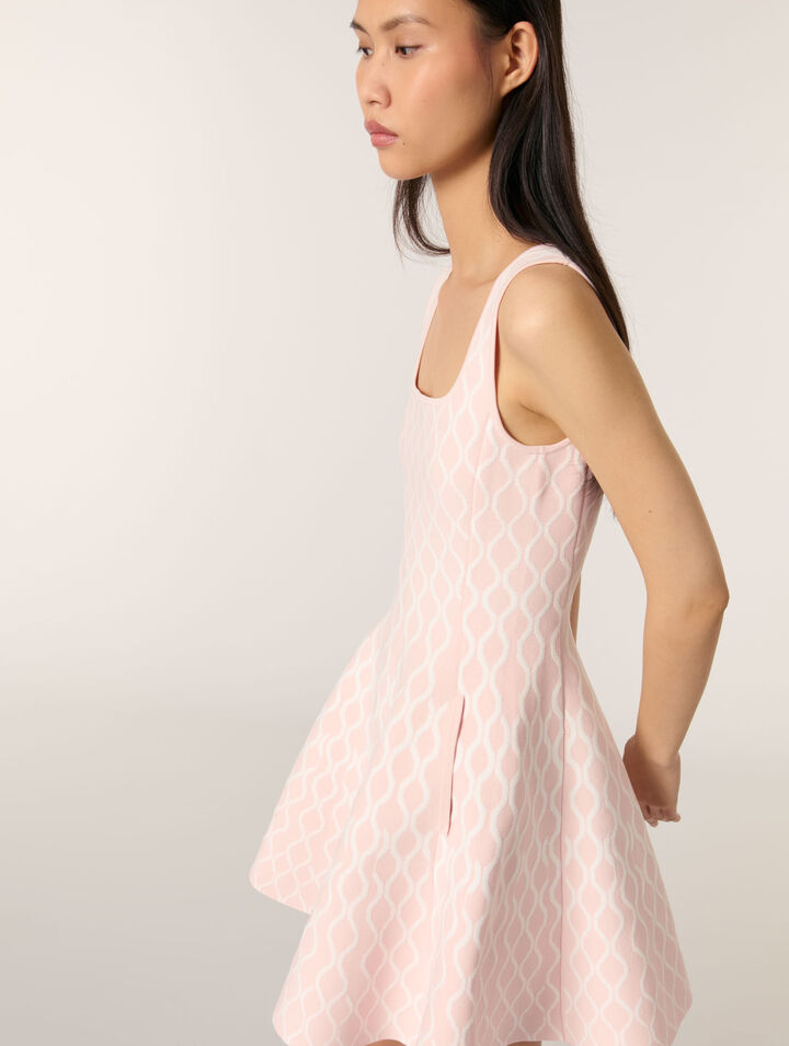 Robe courte en maille jacquard
