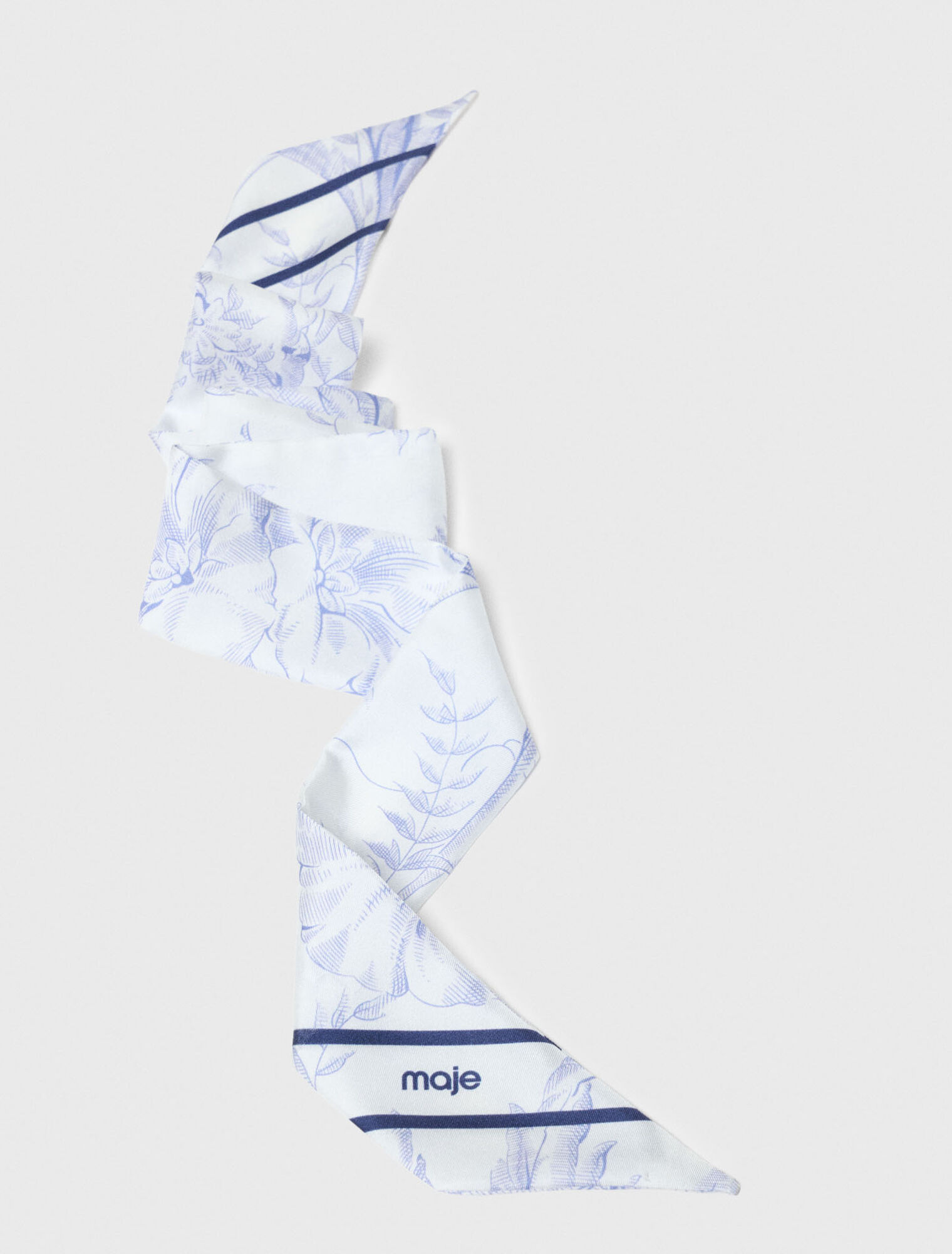 Foulard en soie imprim&eacute; fleurs