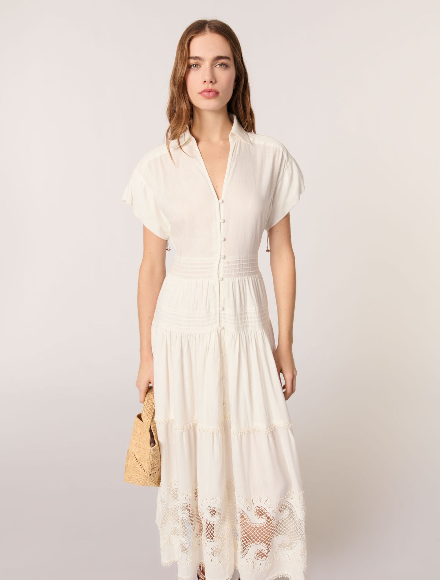 Robe longue brodée à volants
