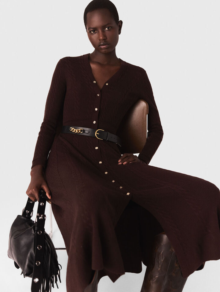 Robe longue en maille avec boutons
