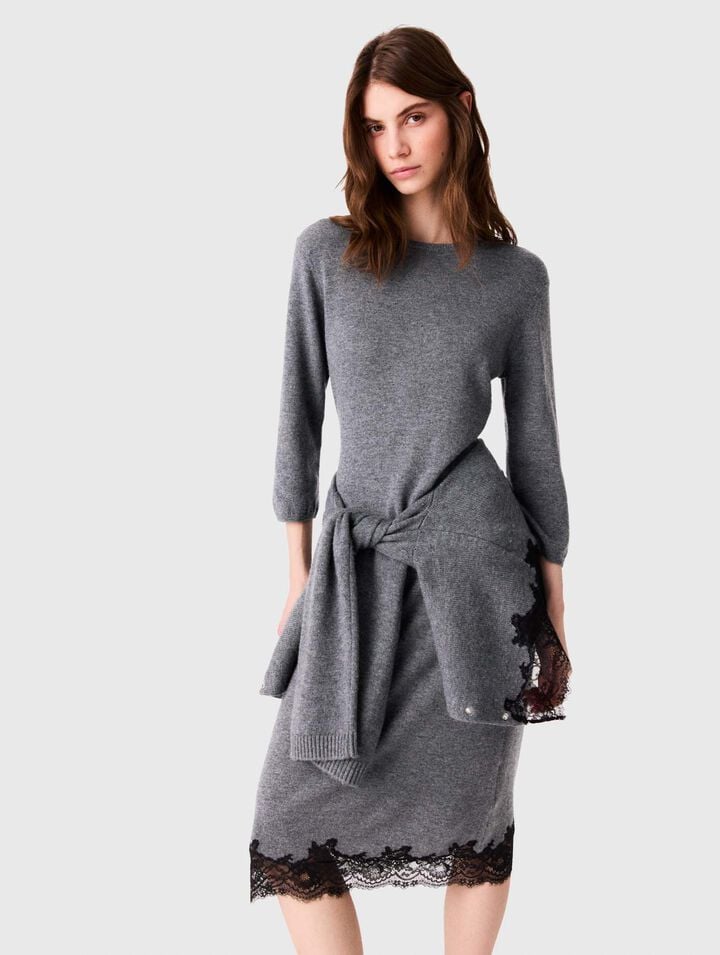 Robe avec empi&egrave;cement en dentelle