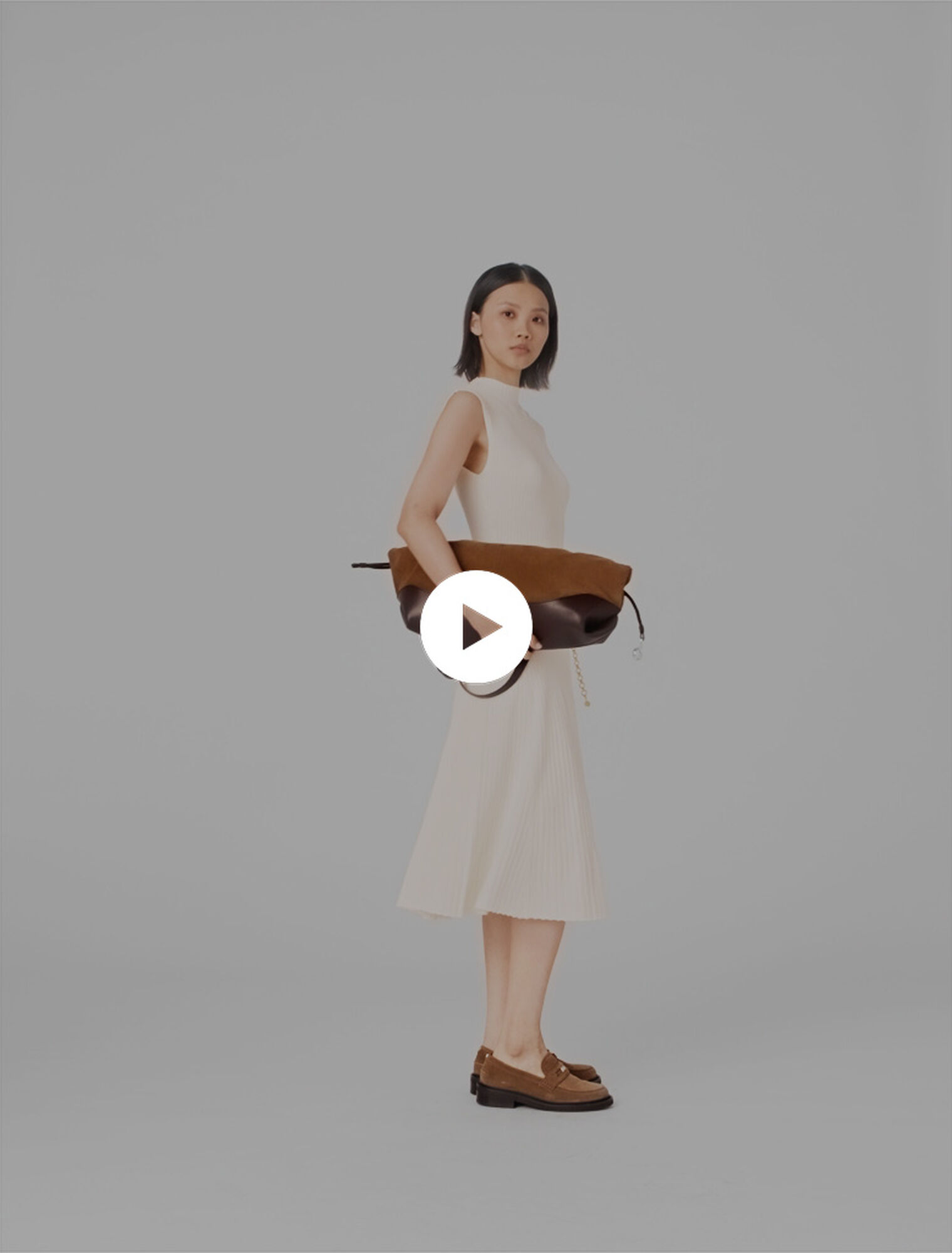 Robe cotel&eacute;e avec fente lat&eacute;rale