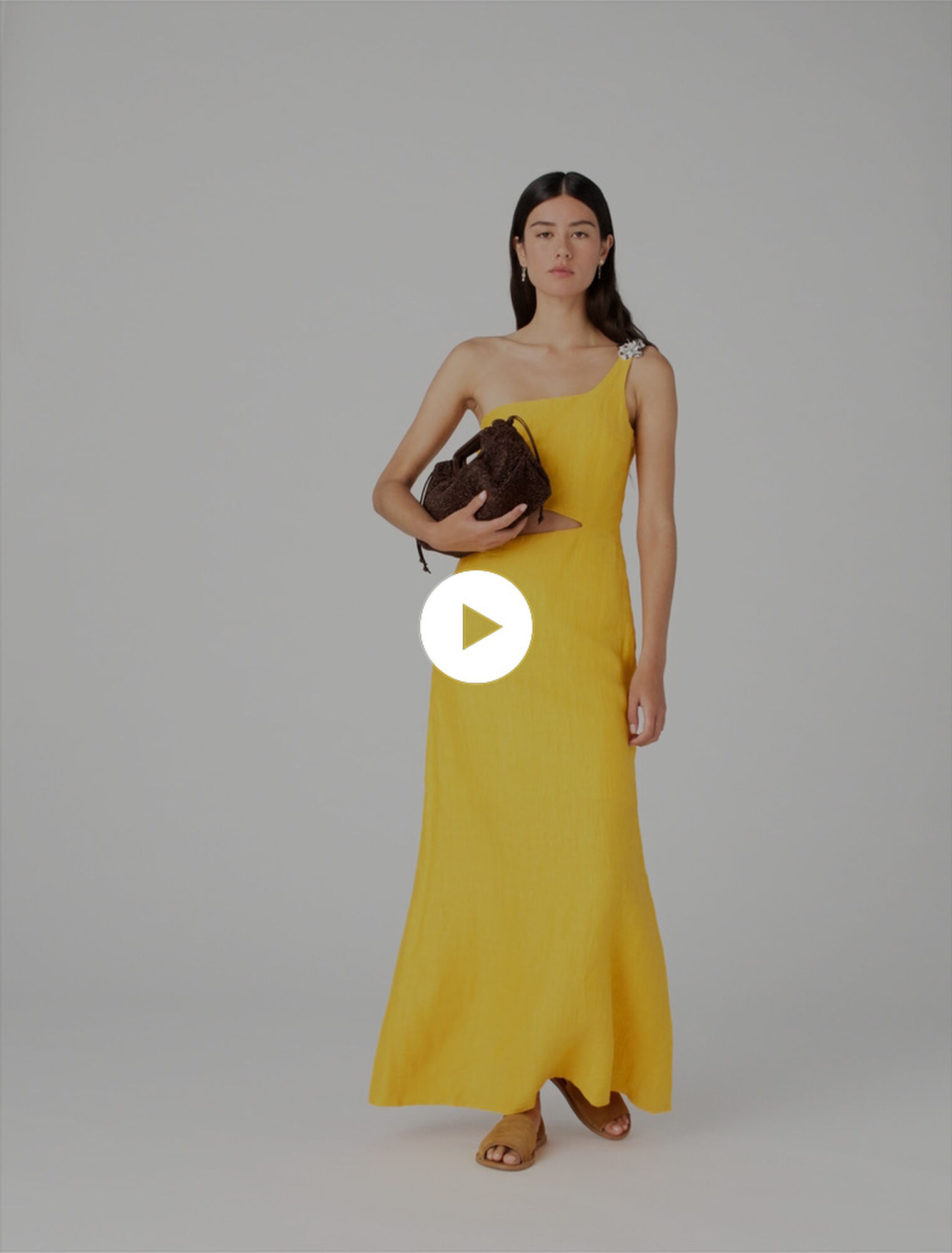 Robe asym&eacute;trique en lin m&eacute;lang&eacute;