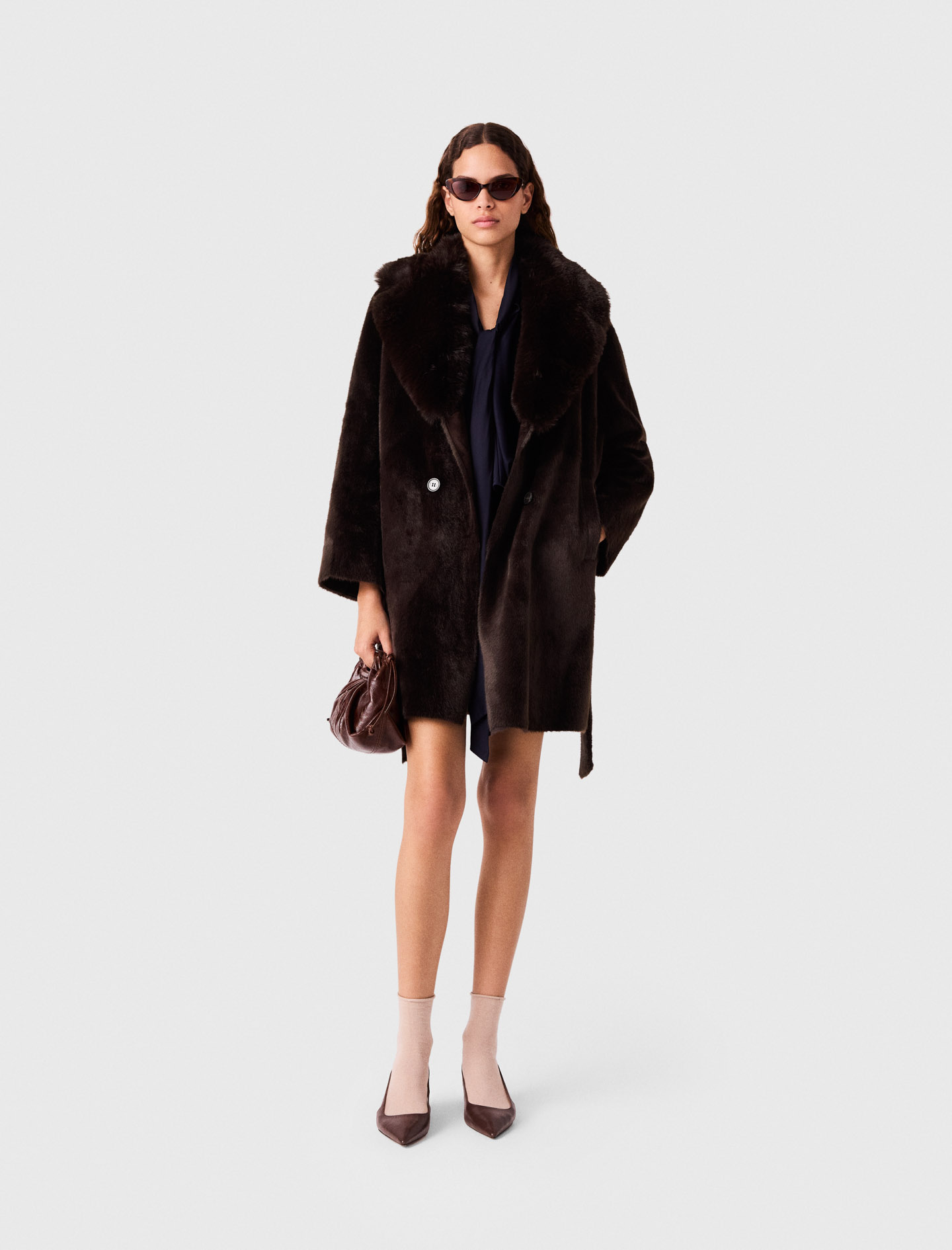 Manteau Mi-long En Fausse Fourrure - Marron Fonce - Taille 40 - Maje